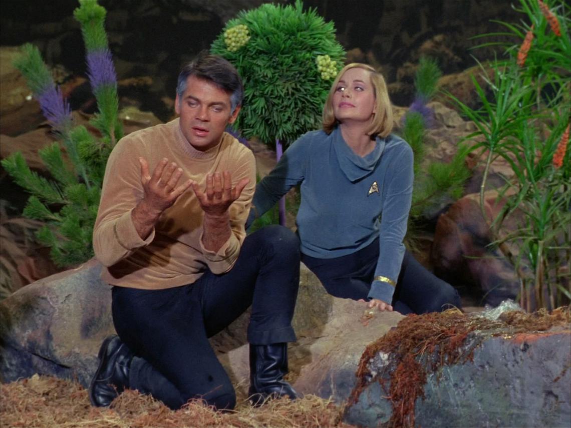Gary Lockwood and Sally Kellerman in the Star Trek pilot ‘Where No Man Has Gone Before’©Paramount Television/courtesy MovieStillsDB.com