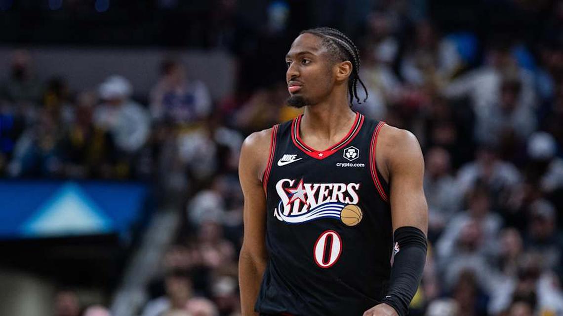  Apr 10, 2026; Indianapolis, Indiana, USA; Philadelphia 76ers guard Tyrese Maxey (0) in the second half against the Indiana Pacers at Gainbridge Fieldhouse. | Trevor Ruszkowski-Imagn Images 