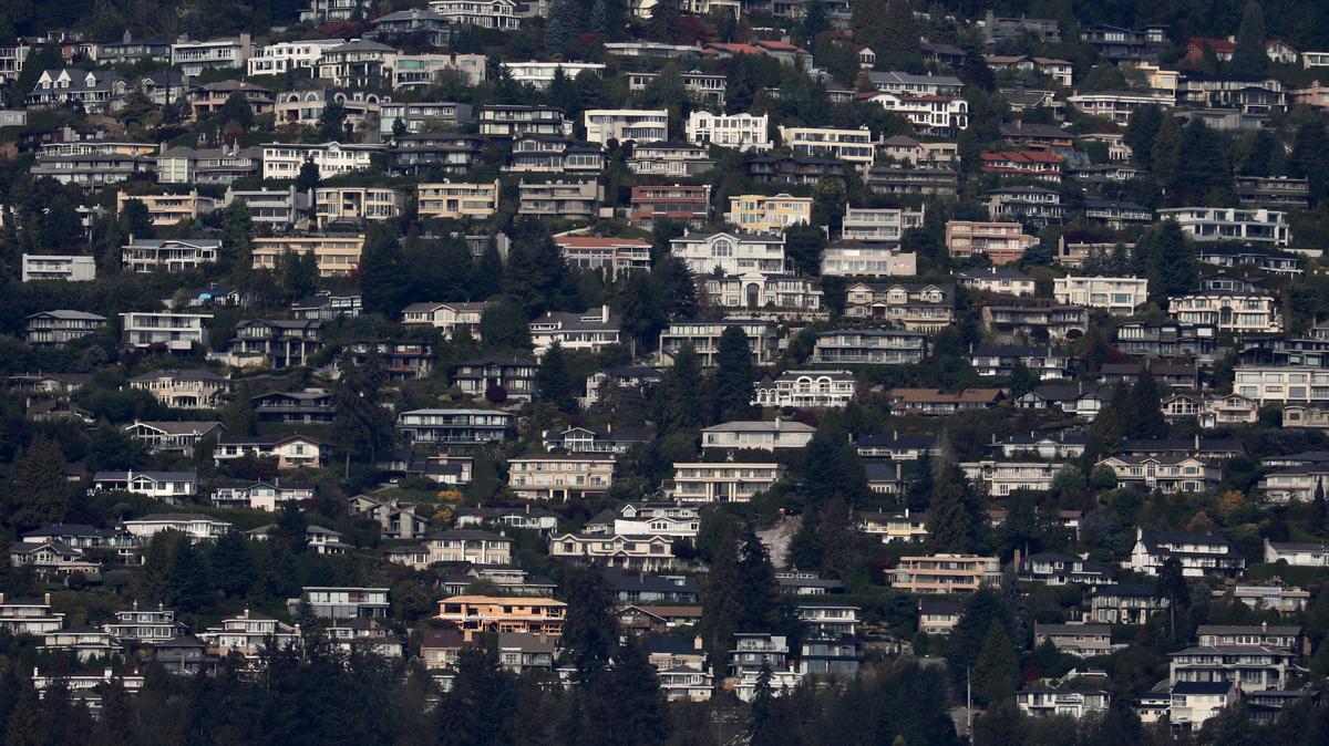 A residential housing neighborhood is seen in West Vancouver, British Columbia, Canada October 10, 2022. REUTERS/Chris Helgren