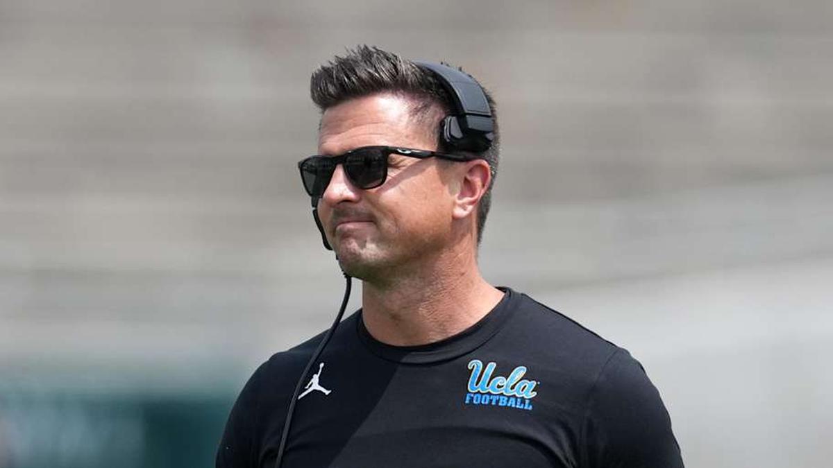 May 2, 2026; Pasadena, CA, USA; UCLA Bruins coach Bob Chesney reacts during the spring game at Rose Bowl. Mandatory Credit: Kirby Lee-Imagn Images | Kirby Lee-Imagn Images 