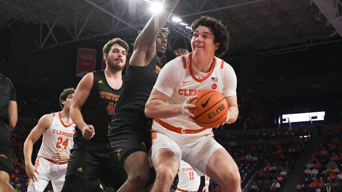  Clemson junior forward Ian Schieffelin (4) gets ready to shoot near Winthrop forward Kelton Talford (4) during the first half at Littlejohn Coliseum in Clemson, S.C. Monday, November 6, 2023. | USA TODAY Network via Reuters Connect 