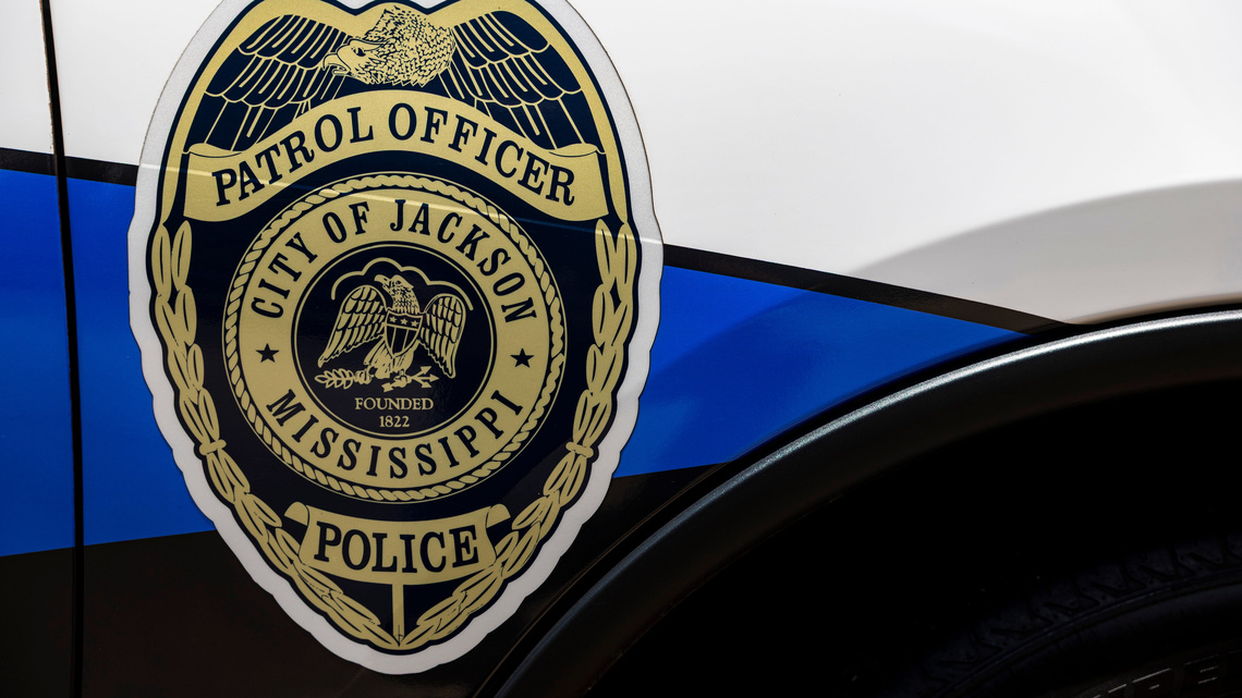 Man accused of headbutting, kicking, biting Jackson police detectives