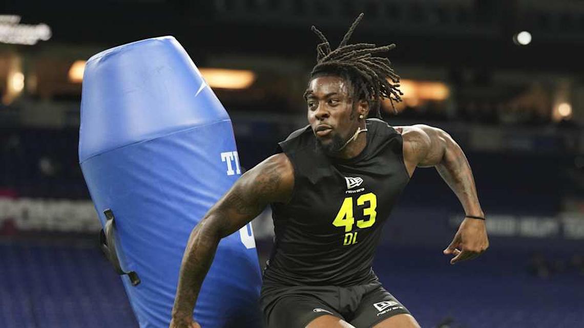  Feb 26, 2026; Indianapolis, IN, USA; Boston College defensive lineman Quintayvious Hutchins (DL43) during the NFL Scouting Combine at Lucas Oil Stadium. Mandatory Credit: Kirby Lee-Imagn Images | Kirby Lee-Imagn Images 