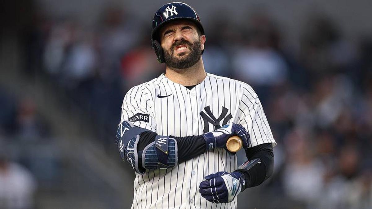  Austin Wells and J.C. Escarra aren't giving the Yankees the type of offense they need from the catcher position. | Vincent Carchietta-Imagn Images 