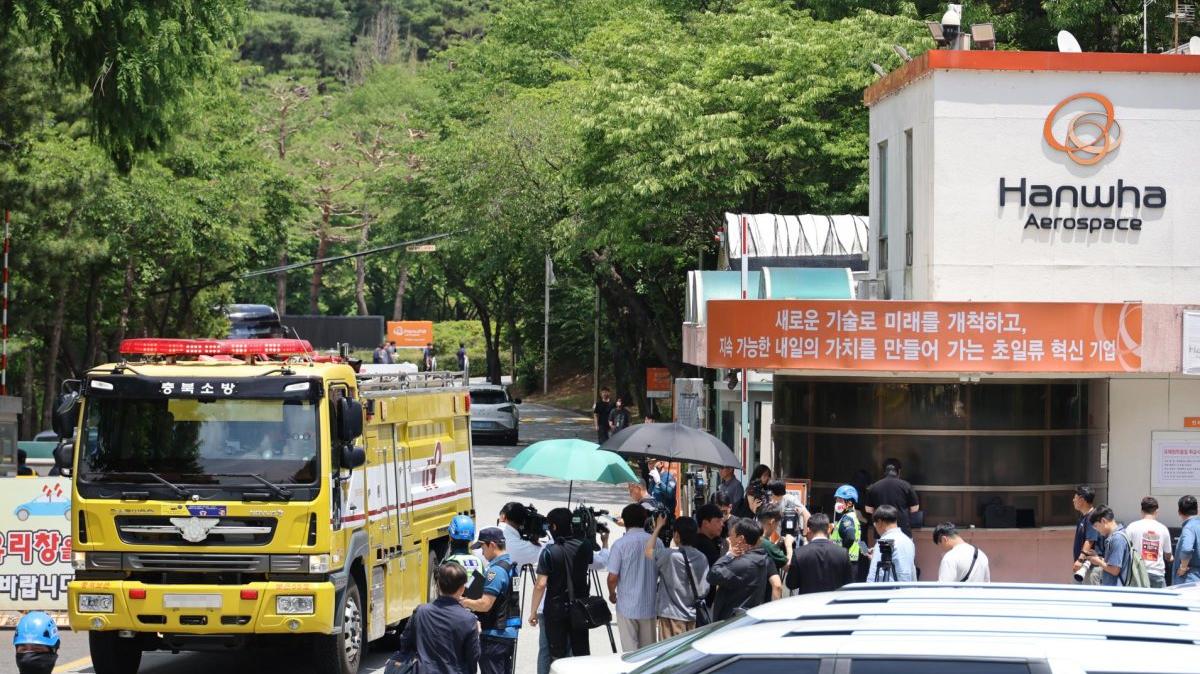 A fire truck exits the Hanwha Aerospace facility in Daejeon on Monday, following an explosion at the company's factory that killed five and injured two. Photo by Yonhap