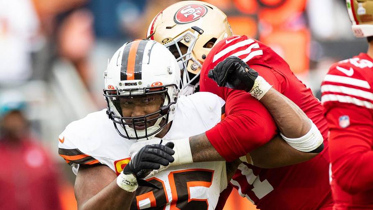  Oct 15, 2023; Cleveland, Ohio, USA; Cleveland Browns defensive end Myles Garrett (95) is blocked by San Francisco 49ers offensive tackle Trent Williams (71) during the third quarter at Cleveland Browns Stadium. Mandatory Credit: Scott Galvin-Imagn Images | Scott Galvin-Imagn Images 
