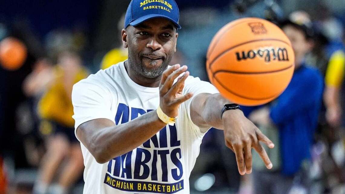 Michigan removes interim tag, names Mike Boynton Jr. as coach 