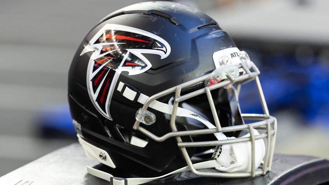 Reports: Falcons fire assistant DL coach LaTroy Lewis 
