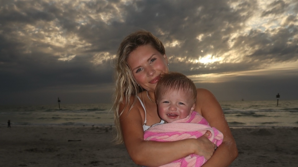Katie Bates Addresses Pregnancy Rumors After Getting Sick on a Recent Flight 