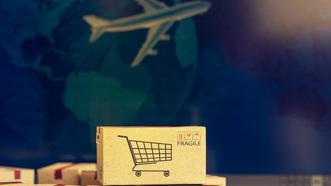 How to compare international shipping quotes and calculate global carrier delivery costs 