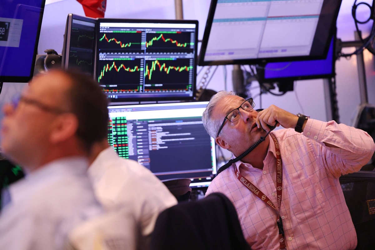   JPMorgan warns sticky inflation may complicate the Fed's next move. 