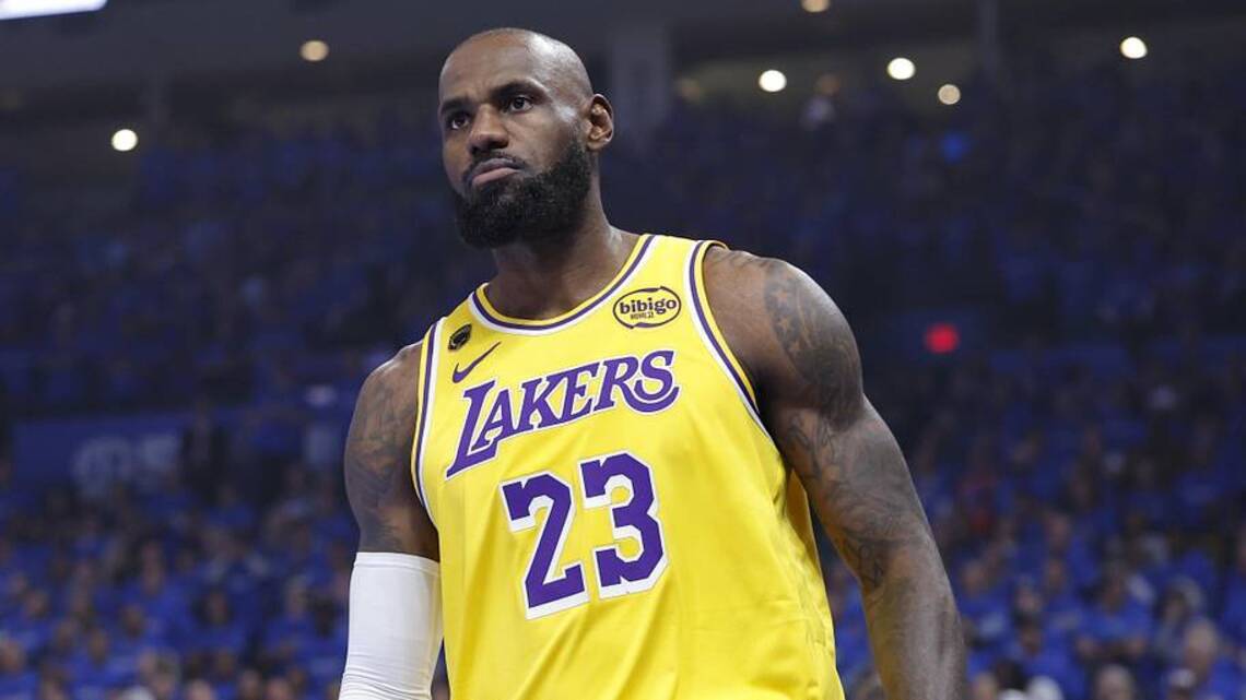 LeBron James Refuses to Reveal Key Detail About Potential Lakers Return