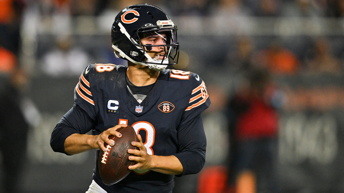 Caleb Williams puts on a show in Bears' win against Patriots ...