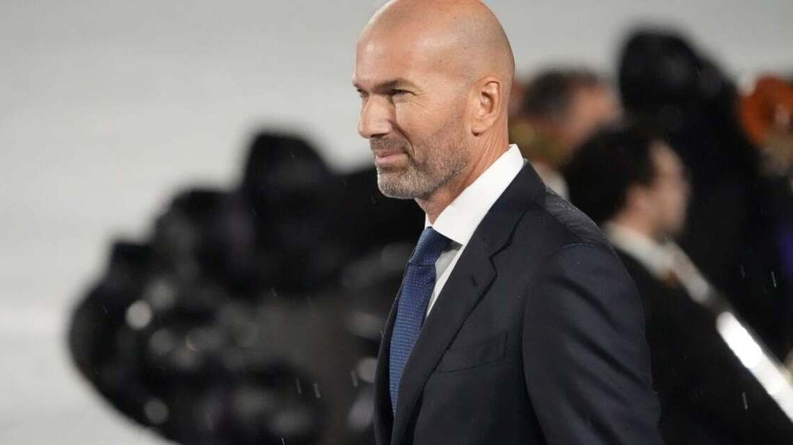 French soccer legend Zidane to coach national team