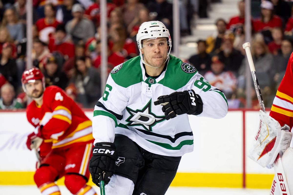  Dallas Stars right wing Mikko Rantanen in action against the Calgary Flames. Brett Holmes-Imagn Images