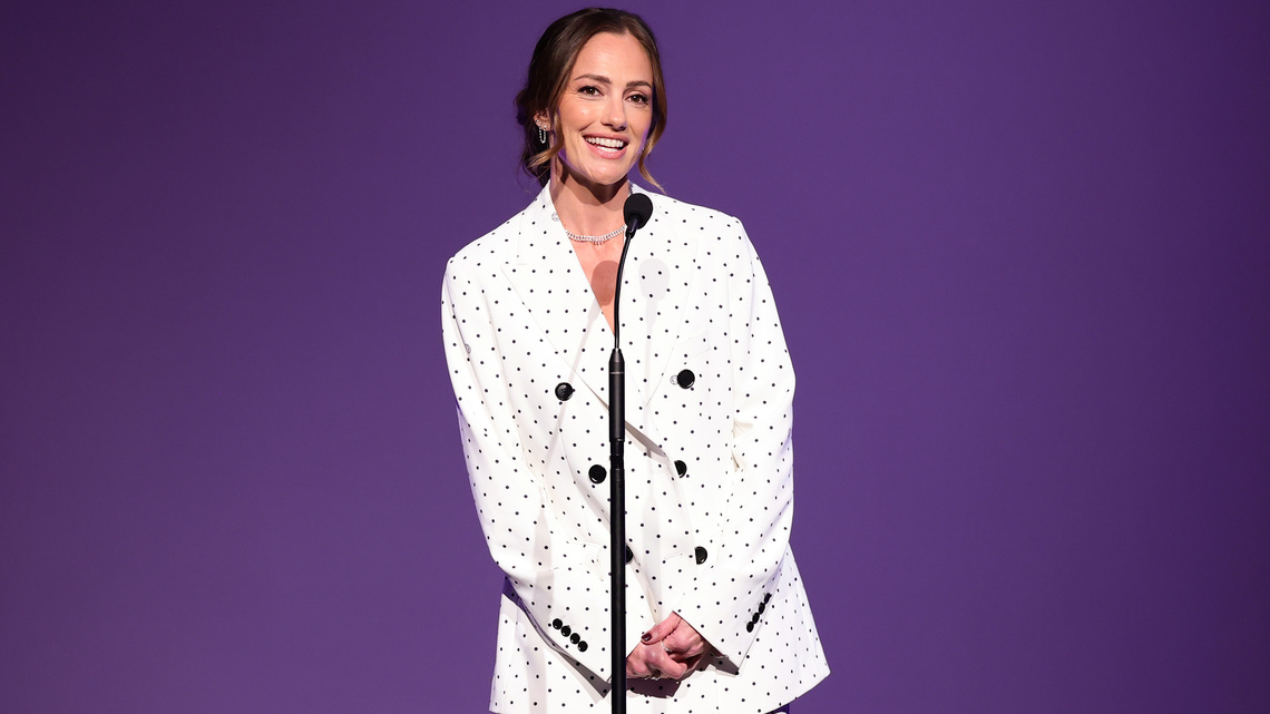 Minka Kelly and Amal Clooney Love This Yacht‑Wife Dress - The $21 Look 