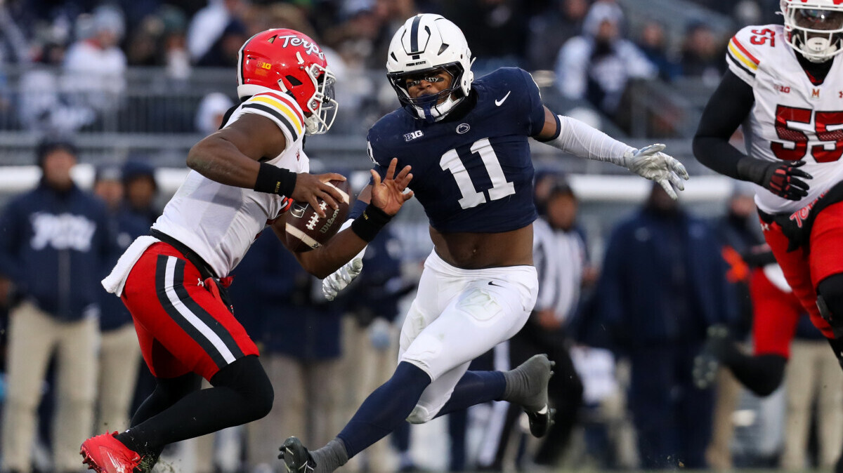 Penn State Nittany Lions defensive end Abdul Carter (11) pressures Maryland Terrapins quarterback MJ Morris (7). Mandatory Credit:
