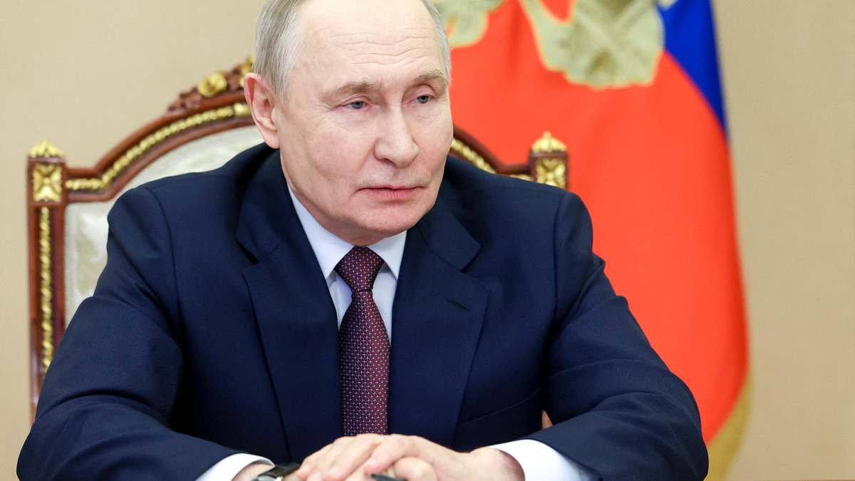 Russia's President Vladimir Putin chairs a meeting with the Security Council's permanent members via a video link in Moscow, Russia, January 21, 2026. Sputnik/Vyacheslav Prokofyev/Pool via REUTERS