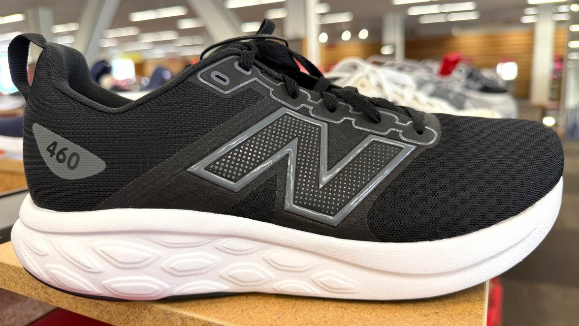 National mall footwear giant Caleres closes 82 stores as shoppers trade up 