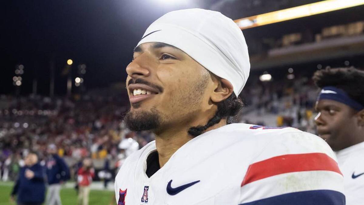 Nov 28, 2025; Tempe, Arizona, USA; Arizona Wildcats defensive back Treydan Stukes (2) celebrates after defeating the Arizona State Sun Devils during the 99th Territorial Cup at Mountain America Stadium. Mandatory Credit: Mark J. Rebilas-Imagn Images | Mark J. Rebilas-Imagn Images 