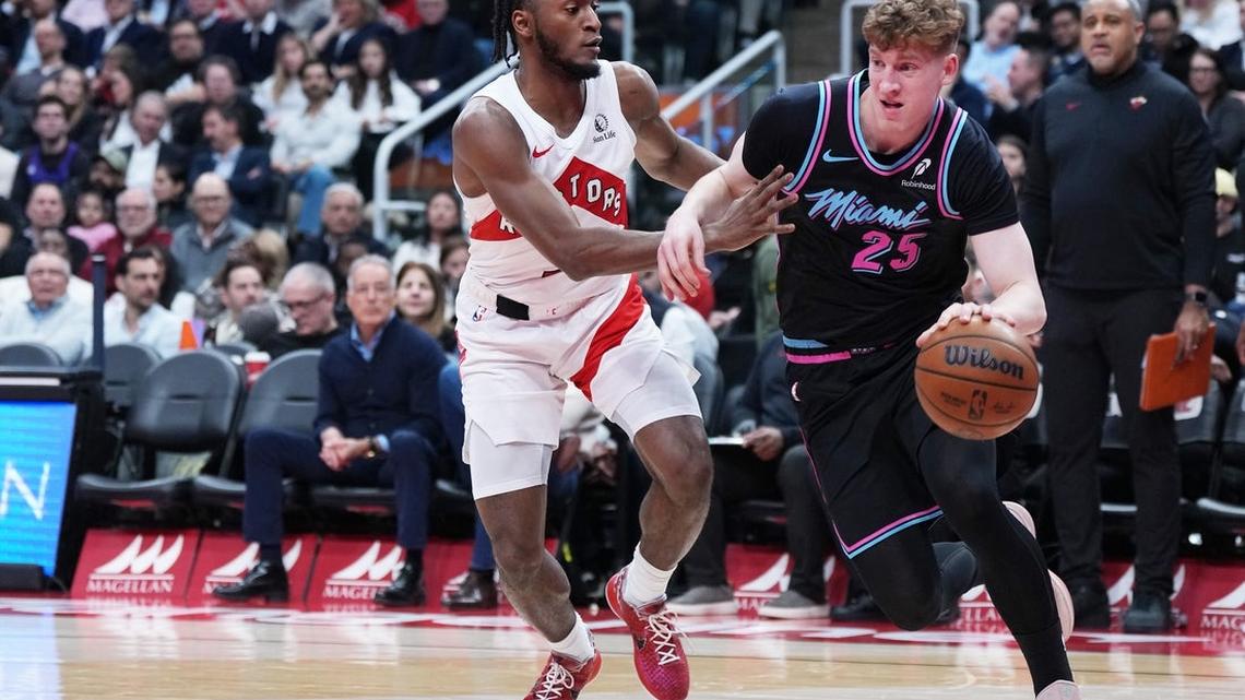 Scottie Barnes, Raptors surge past Heat 
