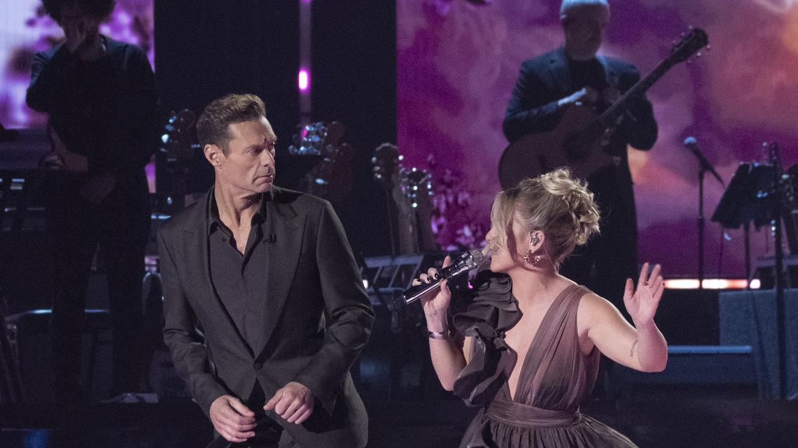 Ryan Seacrest Goes Barefoot on 'American Idol': 'I Want to Show Them Off' 