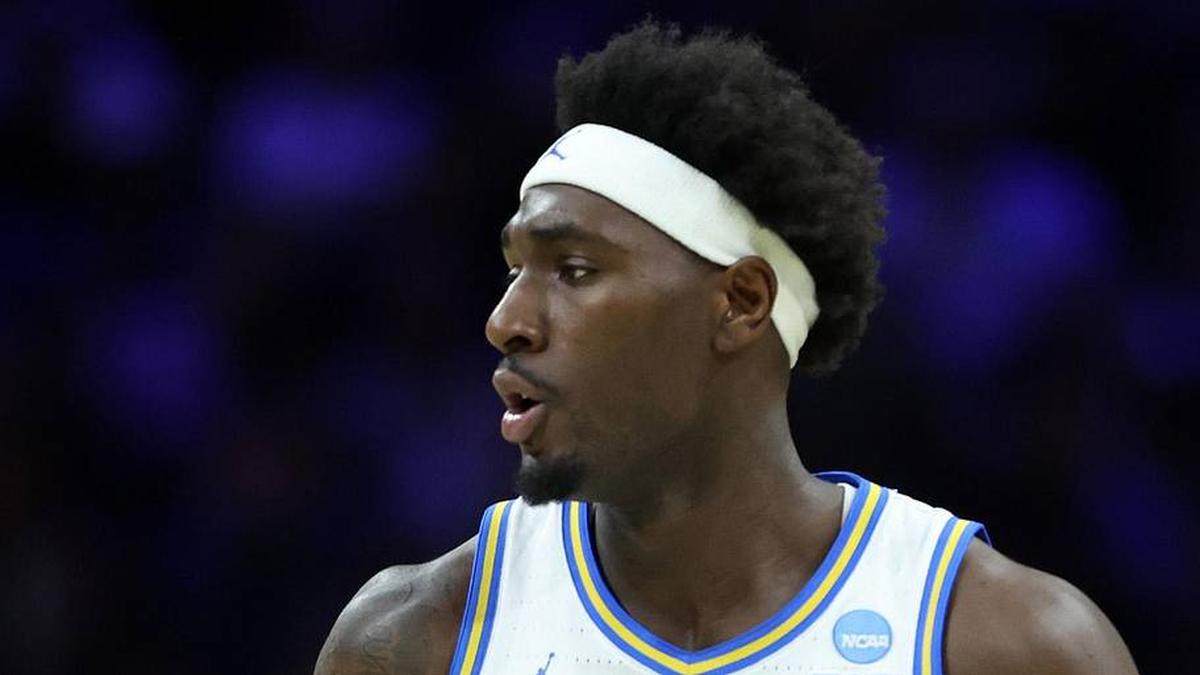  Mar 20, 2026; Philadelphia, PA, USA; UCLA Bruins forward Eric Dailey Jr. (3) reacts against the UCF Knights in the first half during a first round game of the men's 2026 NCAA Tournament at Xfinity Mobile Arena. Mandatory Credit: Bill Streicher-Imagn Images | Bill Streicher-Imagn Images 