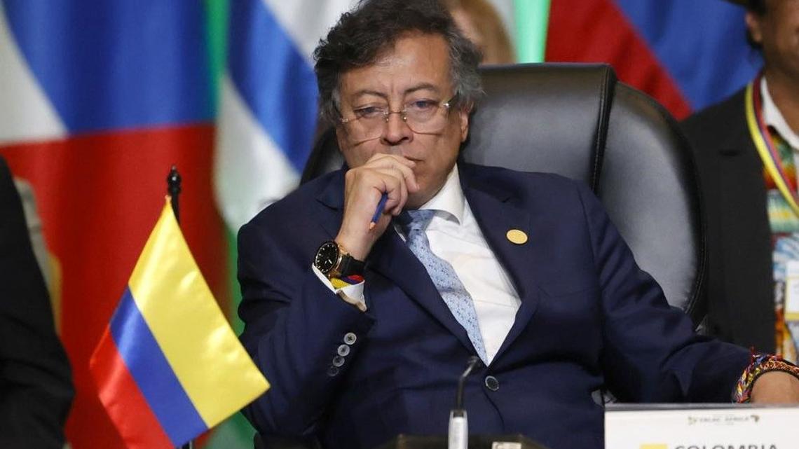 Colombia's Petro asks Brazil to extend Pix payment system 