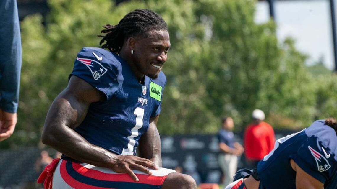 6 Winners (and 3 Losers) From Patriots' First Joint Practice vs. Eagles