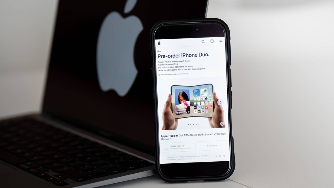 Apple's $1,999 iPhone Duo appears to have an app problem 