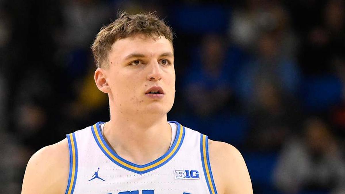  Feb 21, 2026; Los Angeles, California, USA; UCLA forward Tyler Bilodeau (34) during the 1st half against Illinois at Pauley Pavilion presented by Wescom Financial. Mandatory Credit: Robert Hanashiro-Imagn Images | Robert Hanashiro-Imagn Images 