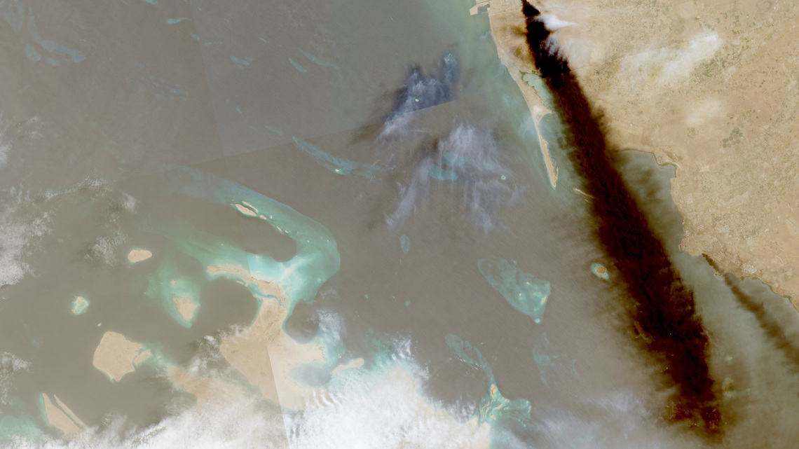 Houthis say they targeted Saudi east-west oil transport