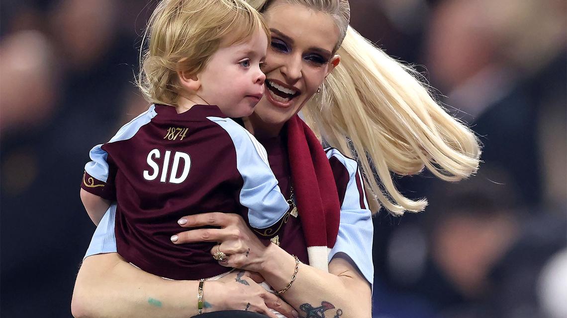 Kelly Osbourne Reveals Son Has Conjunctivitis Amid Her Split From Fiance 