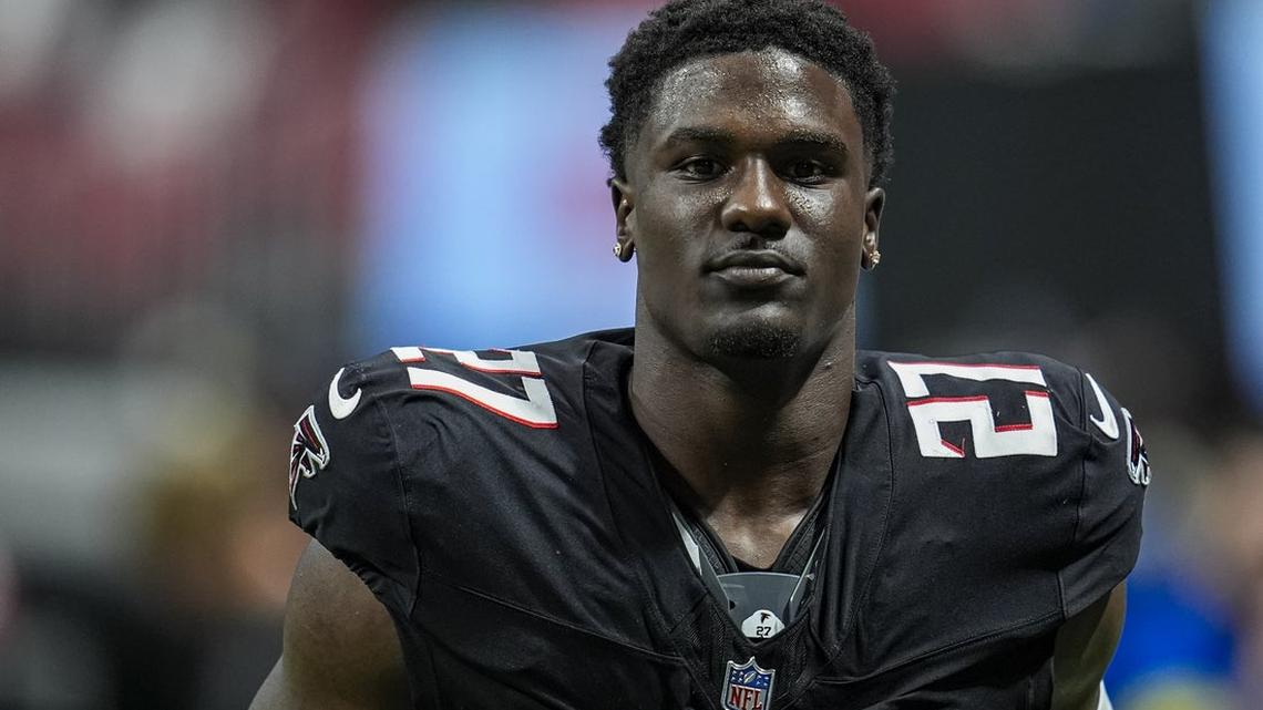 Report: Falcons' James Pearce Jr. won't attend workouts after arrest 