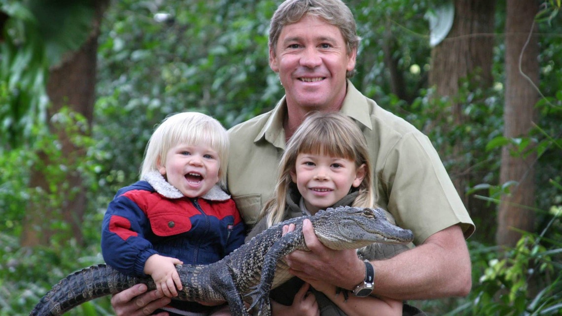Steve Irwin Died 20 Years Ago Today-See the Emotional Tributes Written by Terri, Bindi, and Robert 