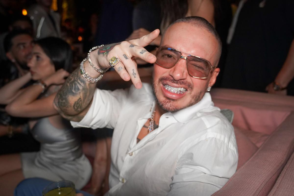  MIAMI, FLORIDA - DECEMBER 03: J Balvin attends DJ Khaled and Nicole Tuck's Third Annual We The Best Foundation Golf Classic and 50th Birthday Celebration at Casadonna on December 03, 2025 in Miami, Florida. (Photo by Julia Beverly/Getty Images) G