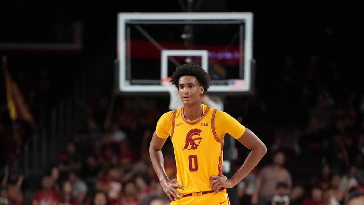  Jan 31, 2026; Los Angeles, California, USA; Southern California Trojans guard Alijah Arenas (0) reacts against the Rutgers Scarlet Knights in the second half at Galen Center. Mandatory Credit: Kirby Lee-Imagn Images | Kirby Lee-Imagn Images 