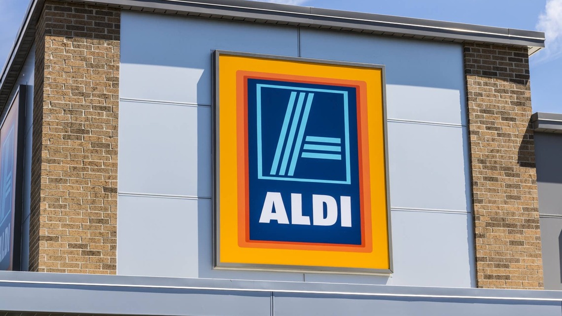 Aldi Just Brought Back Its $10 Take on the Owala Tumbler in Fun Summer Colors 