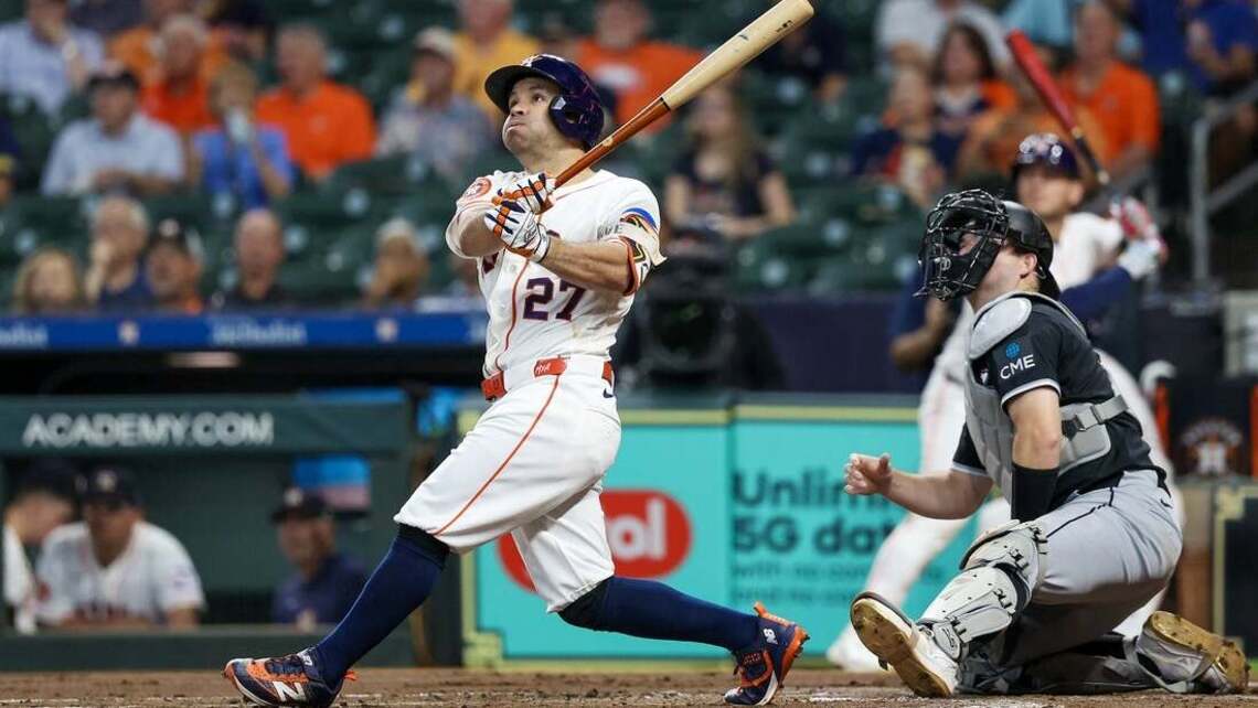 Astros pitching holds down White Sox in series-clinching win 