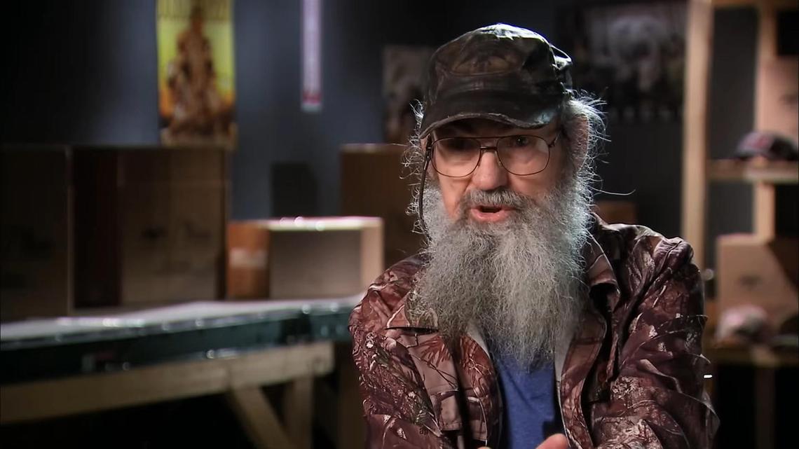 What Happened to Duck Dynasty’s Uncle Si? His Hunting Accident and How He’s Doing After Hospitalization