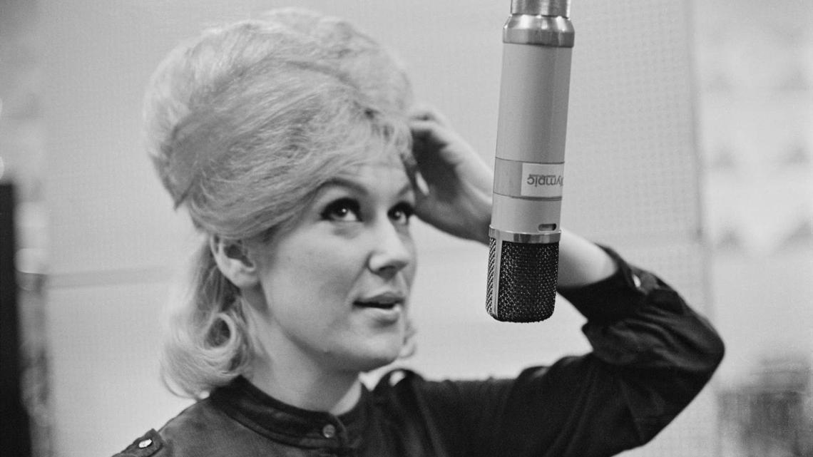 1966 Ballad, Which Was Originally a Famous Italian Song, Became a No. 1 Hit 60 Years Ago 