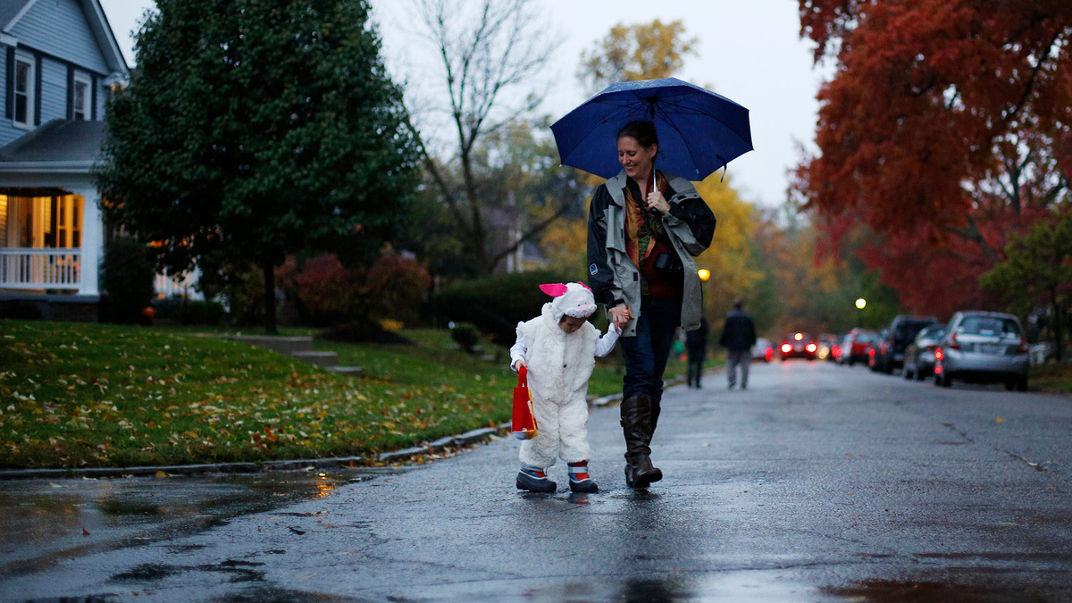 Will it rain on Halloween in Alabama? What forecasters say
