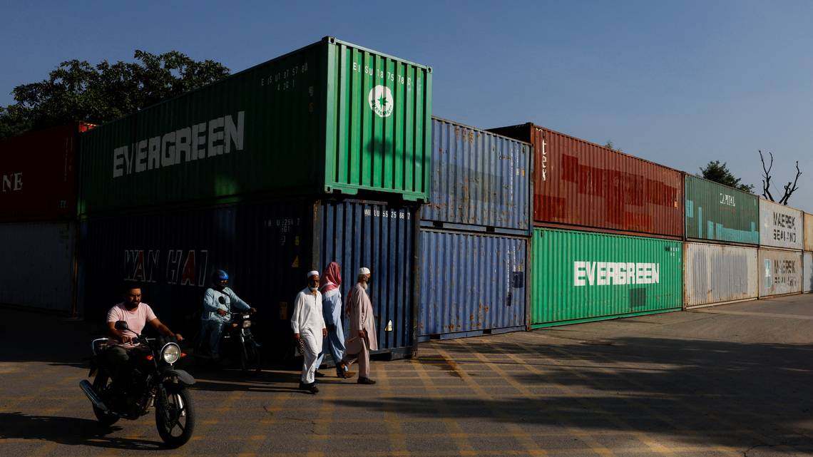 Cargo stacks up as Pakistan seizes containers to block capital routes 