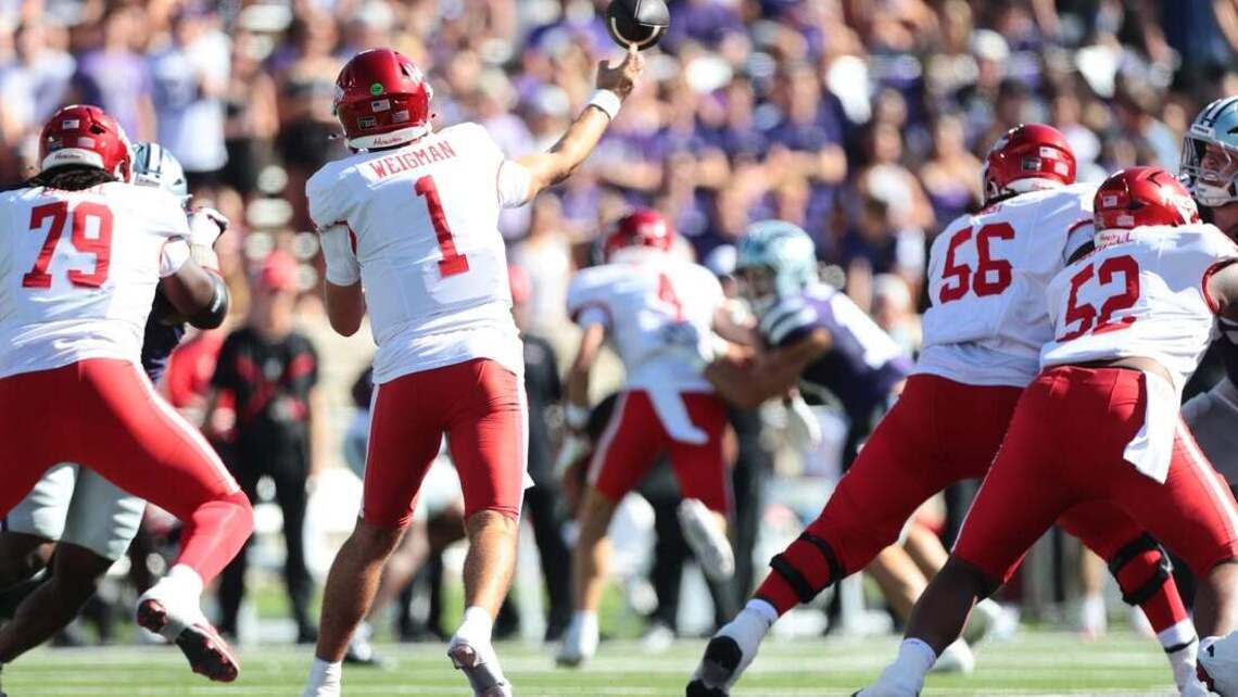 Conner Weigman throws 4 TD passes to lead No. 22 Houston past K-State   