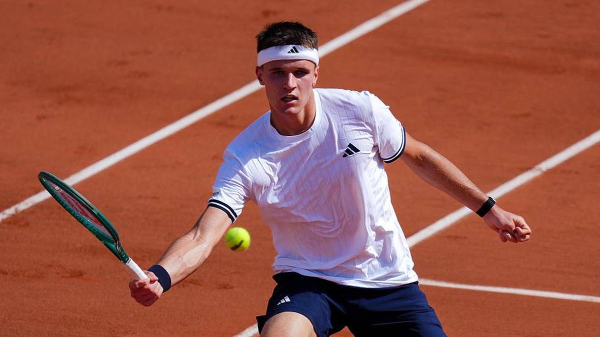  Jakub Mensik was the last person to beat Jannik Sinner. | Franco Arland/Getty Images 