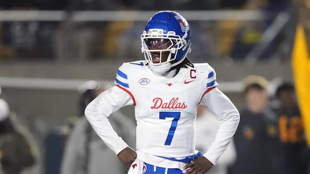  SMU quarterback Kevin Jennings is one of the most experienced on this list. | Darren Yamashita-Imagn Images 