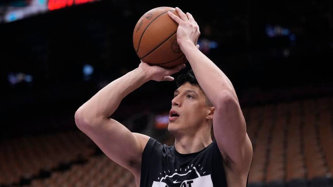 How Giannis Antetokounmpo Convinced a Player to Remain in Miami