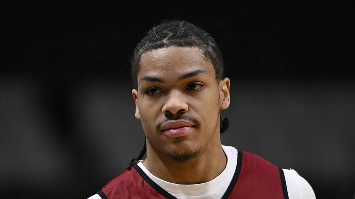  Mar 25, 2026; San Jose, CA, USA; Arkansas Razorbacks guard Darius Acuff Jr. (5) looks on during a practice session ahead of the west regional of the men's 2026 NCAA Tournament at SAP Center. | Eakin Howard-Imagn Images 