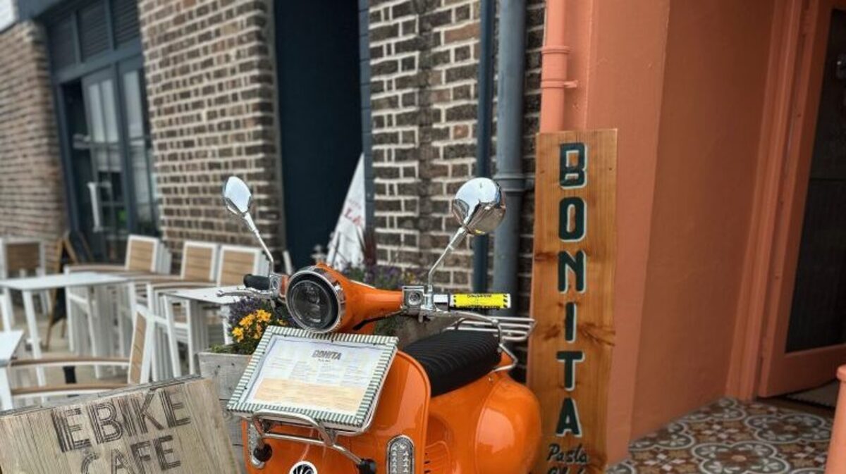 A ticket on the decorative bike at Bonita Pasta Club in Weymouth Harbour. (Ricreate Media/Bonita Pasta Club via SWNS). 