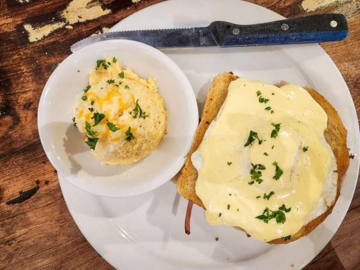  Fueling up with a hearty breakfast before a busy day of exploring local boutiques. Photo credit: June Russell-Chamberlin 